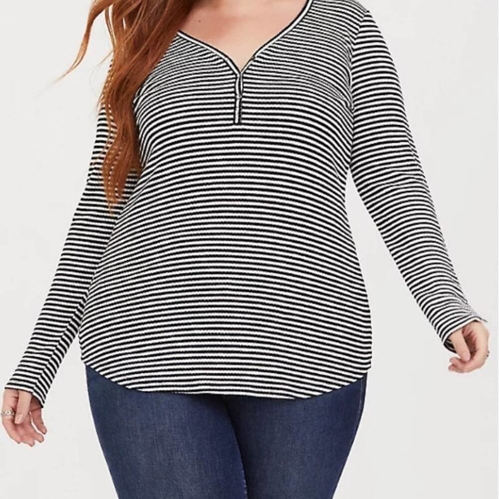 TORRID Black White Striped Henley Button Thermal Top Size 1 (1X)